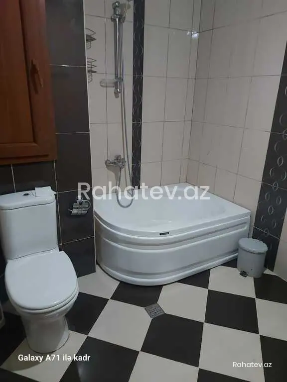 Satılır 3 otaqlı köhnə tikili 72 m², Həzi Aslanov q.