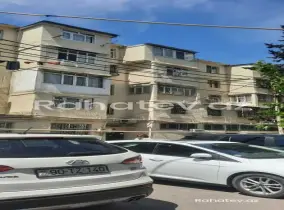 Satılır 3 otaqlı köhnə tikili 76 m², Qara Qarayev m.