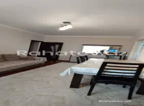 Satılır 3 otaqlı köhnə tikili 65 m², Xalqlar Dostluğu m.
