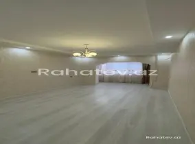 Satılır 3 otaqlı köhnə tikili 80 m², Bakıxanov q.