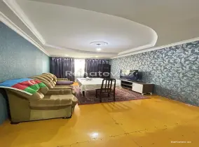 Satılır 3 otaqlı köhnə tikili 80 m², Biləcəri q.