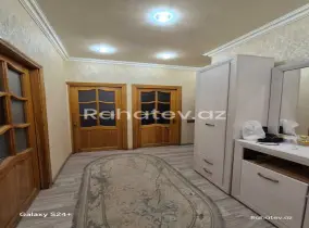 Satılır 4 otaqlı köhnə tikili 95 m², İnşaatçılar m.