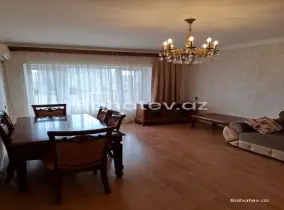 Satılır 3 otaqlı köhnə tikili 70 m², Şah İsmayıl Xətai m.