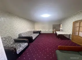 Satılır 1 otaqlı köhnə tikili 35 m², Memar Əcəmi m.