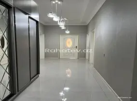 Satılır 3 otaqlı yeni tikili 121 m², 20 Yanvar m.