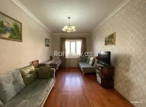 Satılır 3 otaqlı köhnə tikili 70 m², Yeni Günəşli q.