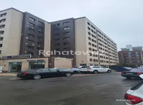 Satılır 2 otaqlı köhnə tikili 65 m², 8-ci mikrorayon q.