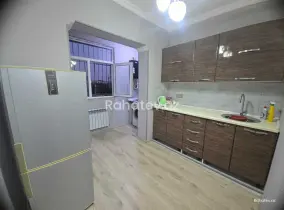 İcarəyə verilir 2 otaqlı köhnə tikili 70 m², Avtovağzal m.