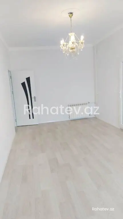 Satılır 2 otaqlı köhnə tikili 47 m², 9-cu mikrorayon q.