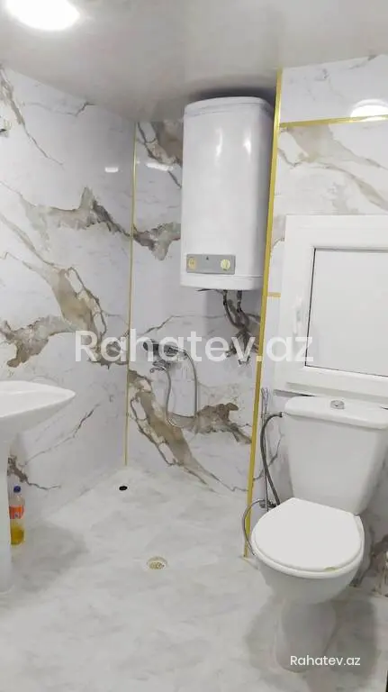 Satılır 2 otaqlı köhnə tikili 47 m², 9-cu mikrorayon q.