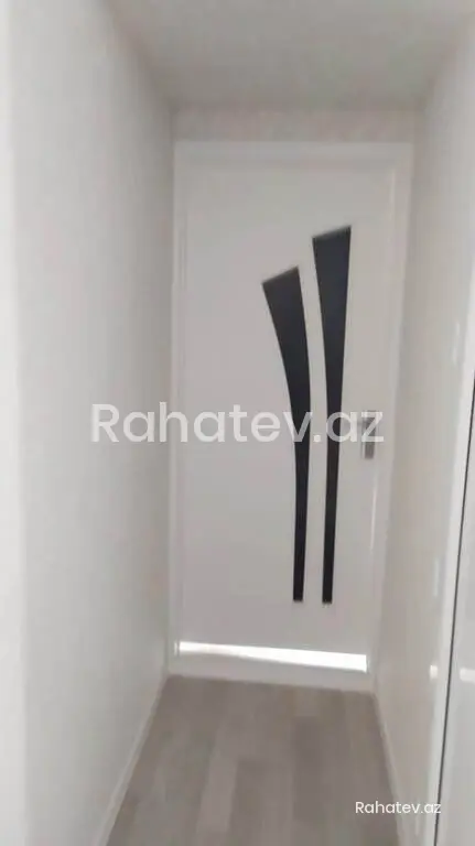 Satılır 2 otaqlı köhnə tikili 47 m², 9-cu mikrorayon q.