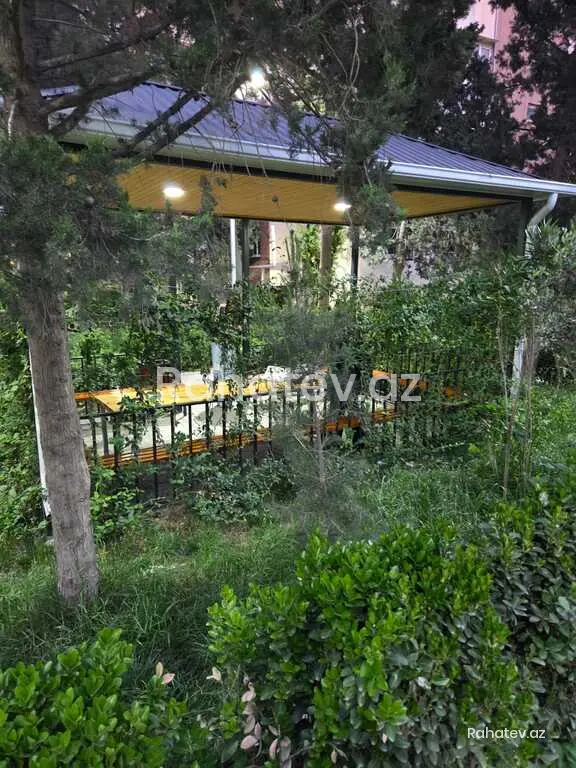 Satılır 3 otaqlı köhnə tikili 85 m², Azadlıq Prospekti m.