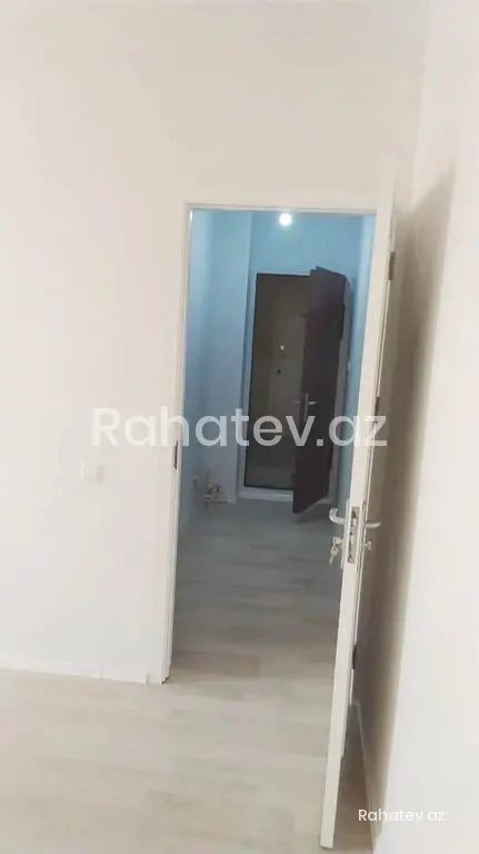 Satılır 2 otaqlı köhnə tikili 47 m², 9-cu mikrorayon q.