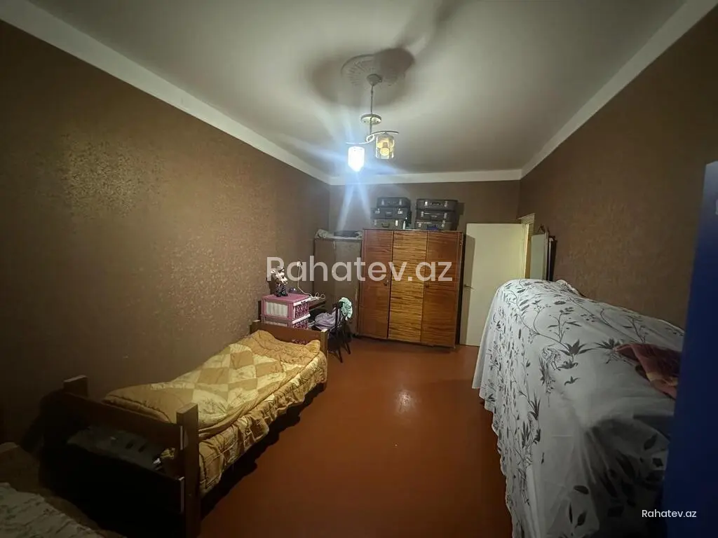 Satılır 3 otaqlı köhnə tikili 85 m², Azadlıq Prospekti m.