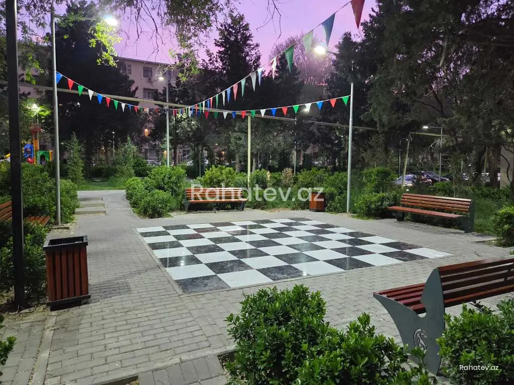 Satılır 3 otaqlı köhnə tikili 85 m², Azadlıq Prospekti m.