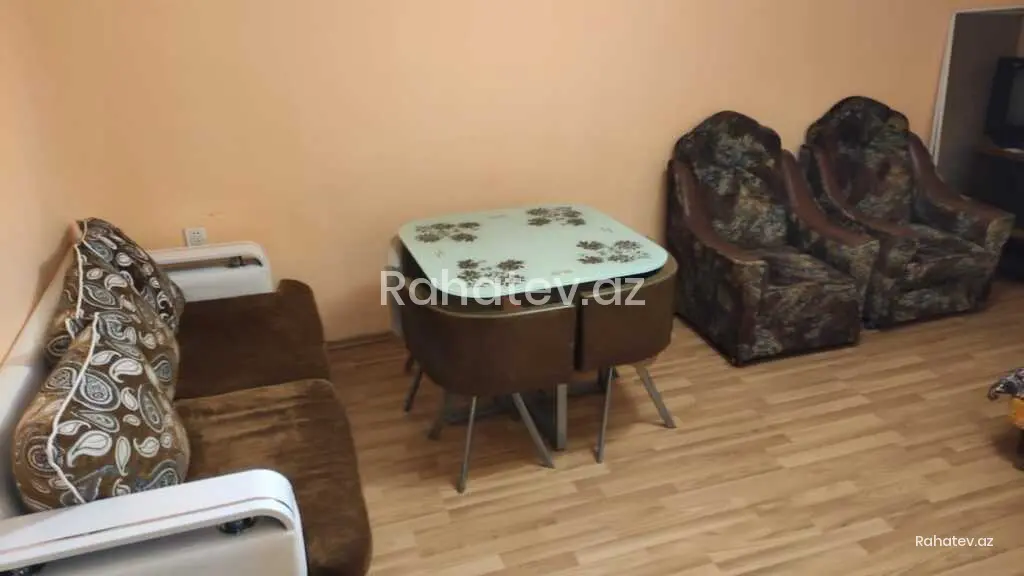 Satılır 1 otaqlı köhnə tikili 29.4 m², Qara Qarayev m.