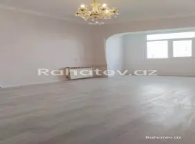 Satılır 2 otaqlı köhnə tikili 47 m², 9-cu mikrorayon q.