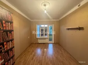 Satılır 5 otaqlı köhnə tikili 120 m², Əhmədli m.