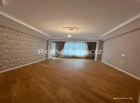 Satılır 3 otaqlı yeni tikili 130 m², Dərnəgül m.