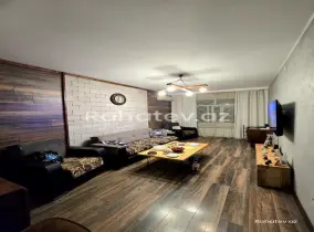 Satılır 3 otaqlı köhnə tikili 70 m², Əhmədli m.